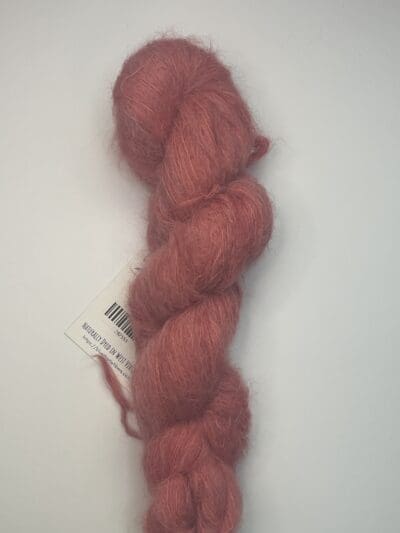 Variegated Red Dahlia Baby Suri Alpalca / Mulberry Silk - Image 2